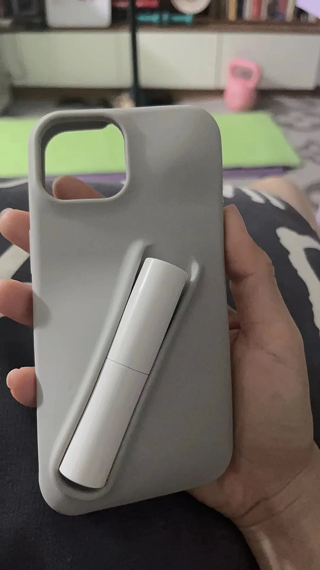Lip Gloss Holder Case for iPhone 15